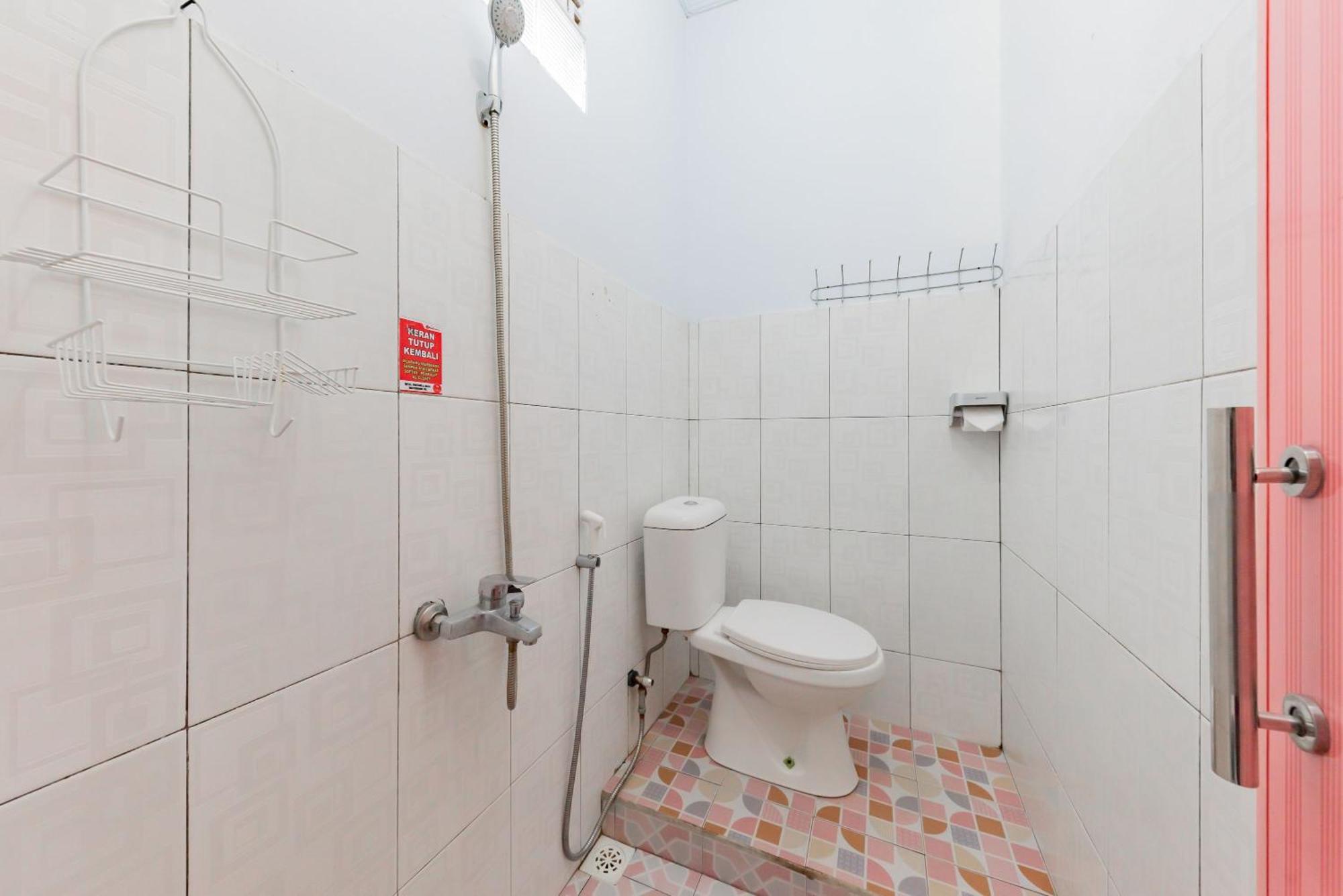 Reddoorz Resort Syariah @ Jaya Tirta Abadi Purwakarta Zimmer foto